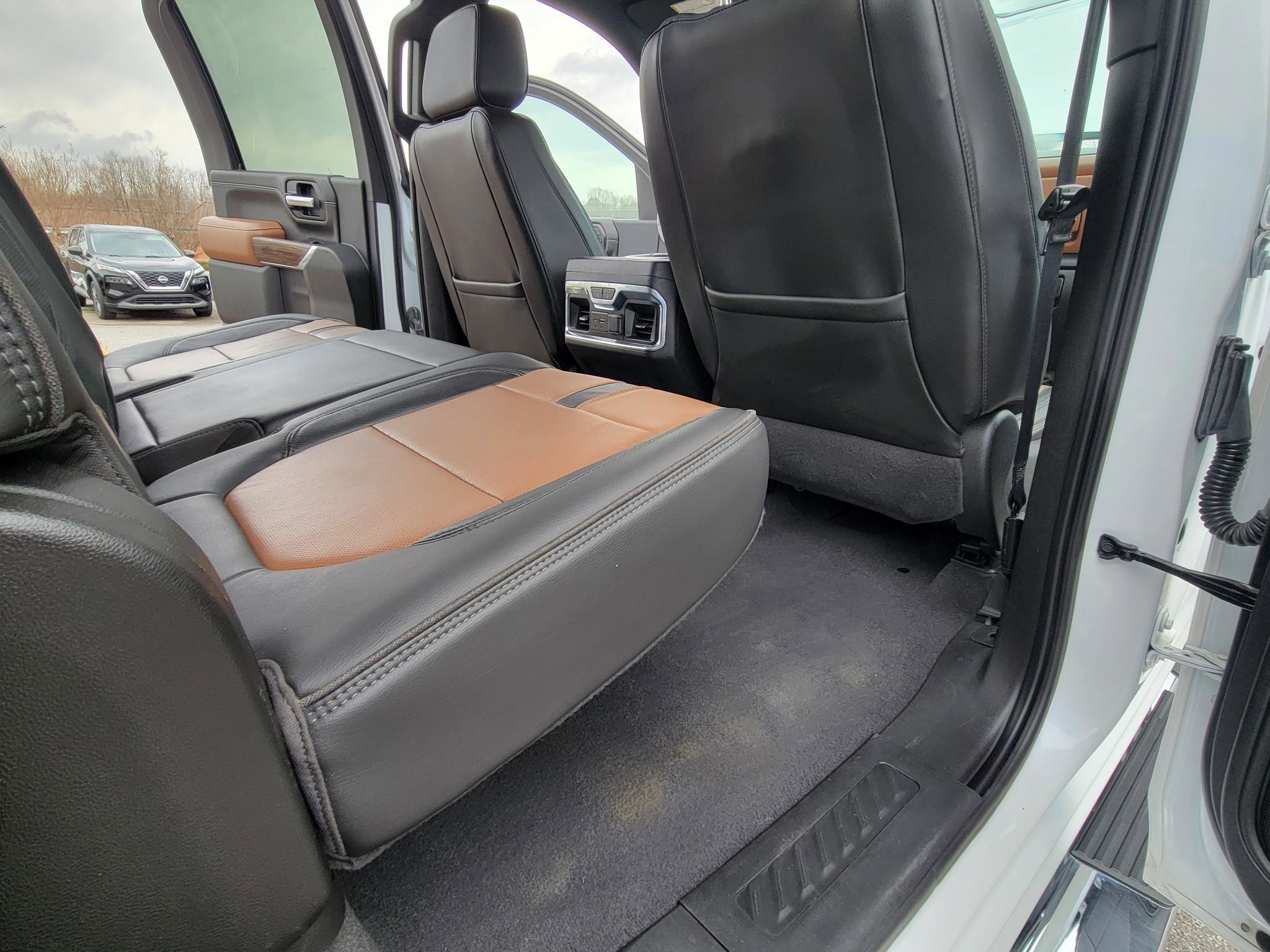 Used 2020 Chevrolet Silverado 3500 High Country image 44