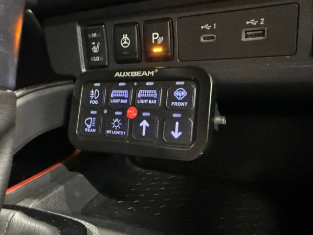 Used 2023 Nissan Frontier PRO-4X w/ Pro-4X Premium Package AWD/4WD image 18