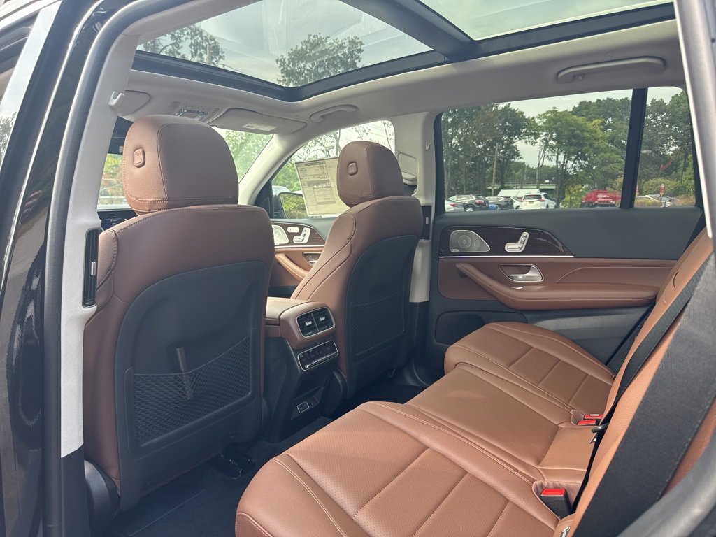New 2026 Mercedes-Benz GLS 450 4MATIC image 22