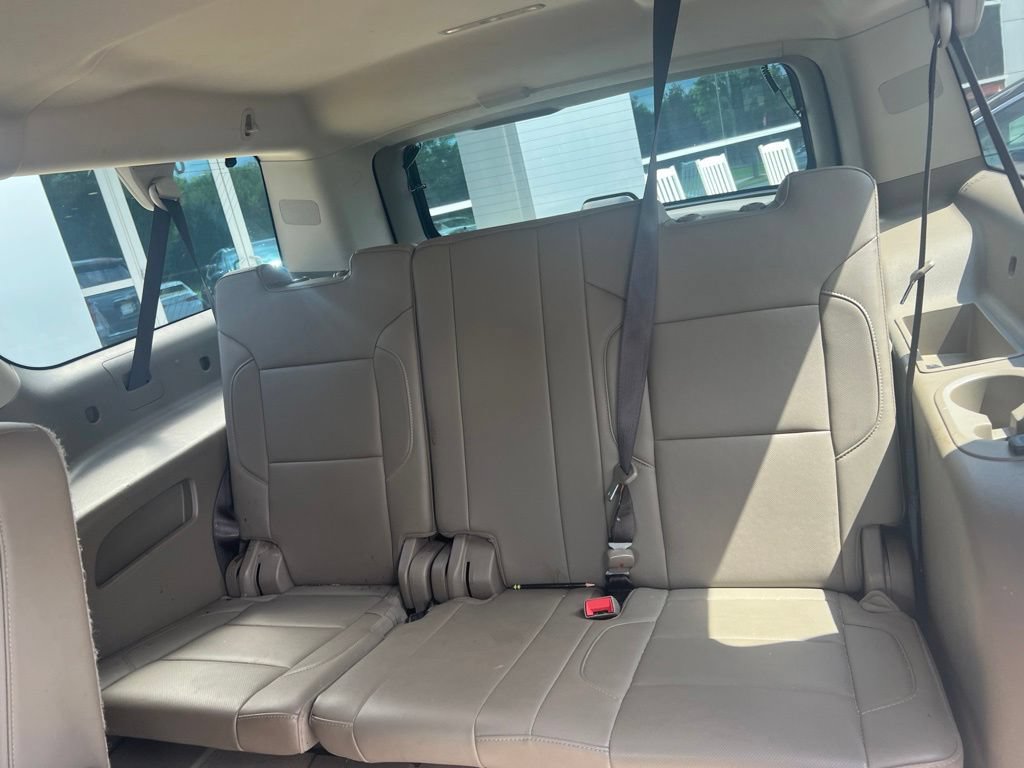Used 2019 Chevrolet Suburban Premier AWD/4WD image 8