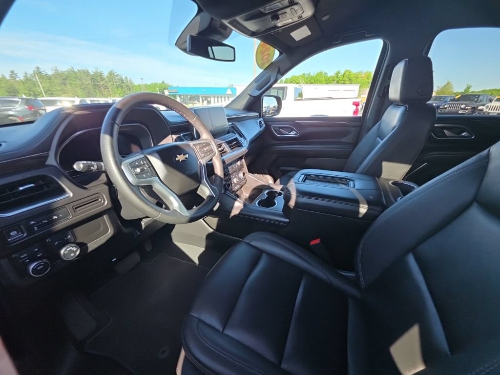 Used 2024 Chevrolet Suburban LT AWD/4WD image 22