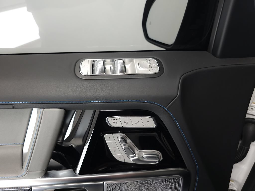 Certified 2025 Mercedes-Benz G 580 w/ EQ Technology image 6