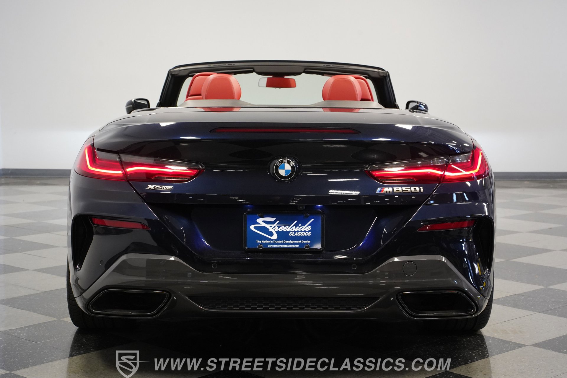 Used 2022 BMW M850i xDrive xDrive Convertible image 10