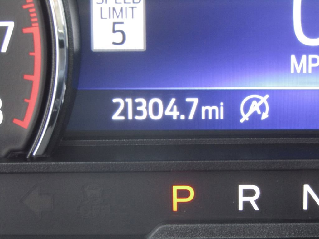 Used 2024 Ford Explorer XLT w/ Equipment Group 202A AWD/4WD image 24