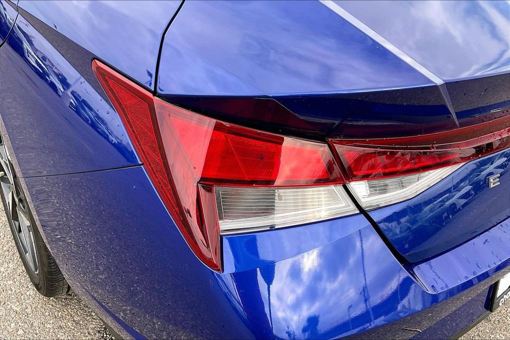 Used 2023 Hyundai Elantra SEL w/ Convenience Package FWD image 29