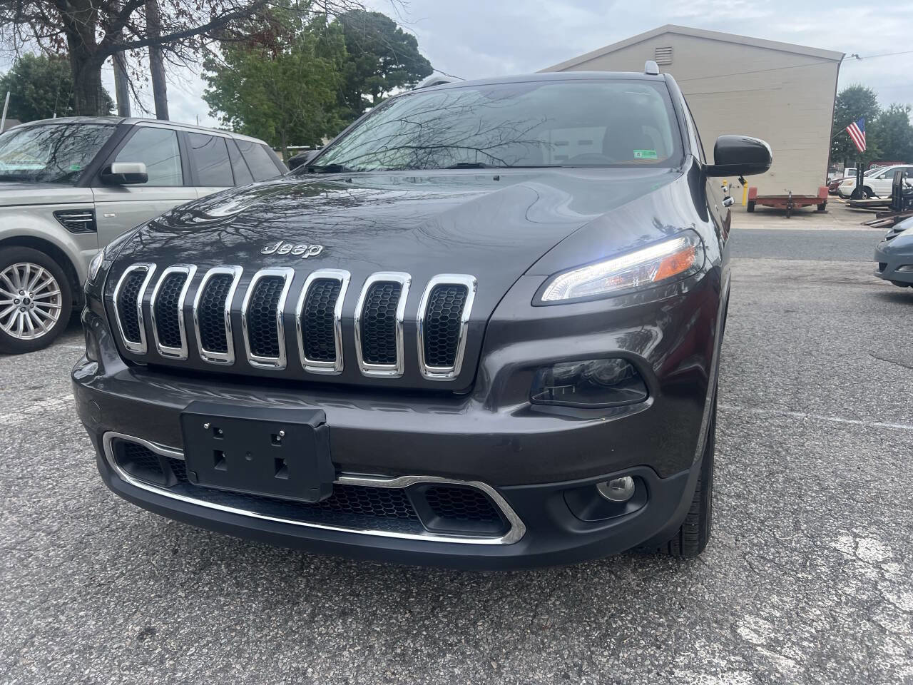 Used 2015 Jeep Cherokee Limited image 4