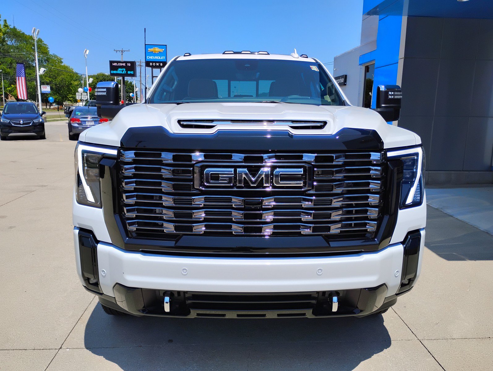 New 2026 GMC Sierra 3500 Denali Ultimate AWD/4WD image 2