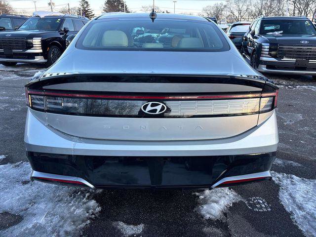 New 2026 Hyundai Sonata SEL image 3