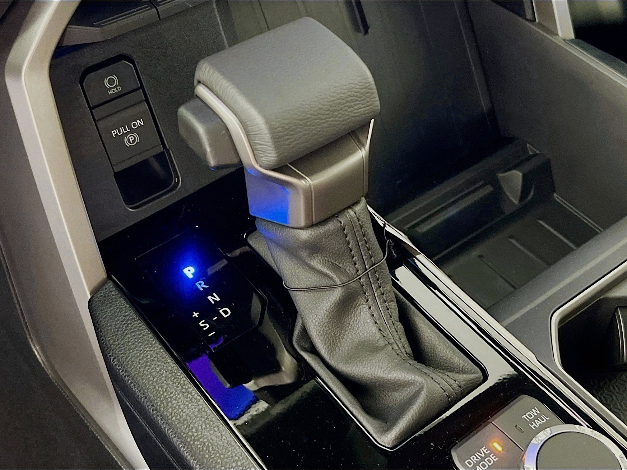 Used 2025 Toyota Tundra SR5 w/ SR5 Premium Package image 25