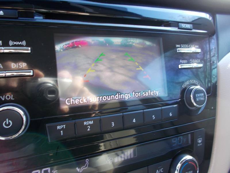 Used 2016 Nissan Rogue SV AWD/4WD image 33