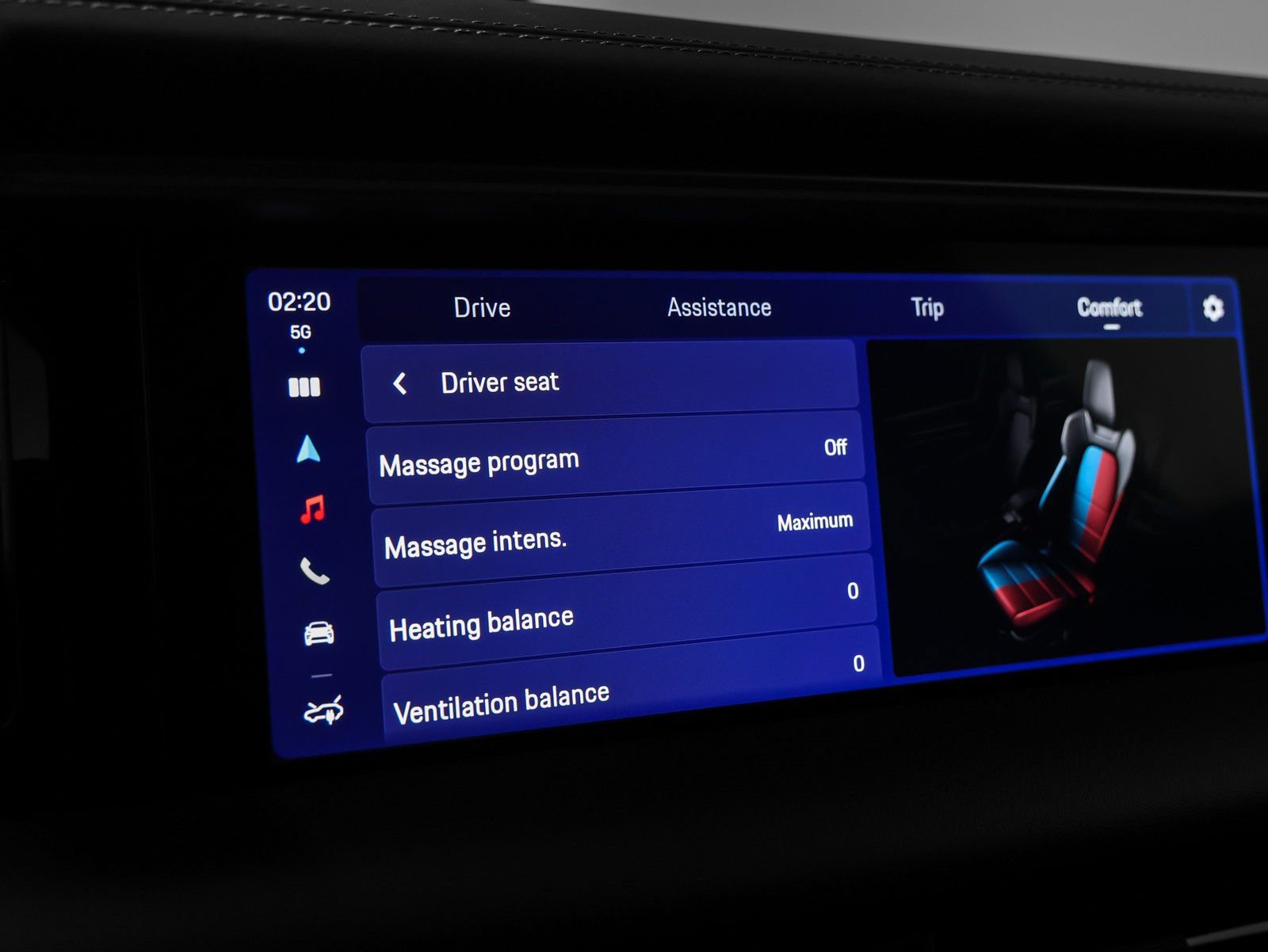 Certified 2025 Porsche Macan 4 Electric image 44