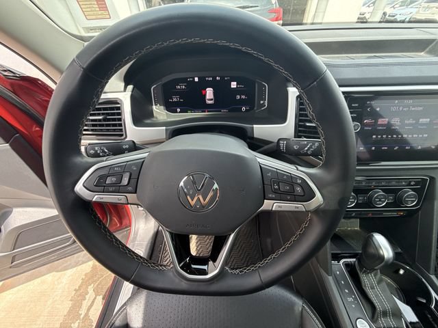 Used 2022 Volkswagen Atlas SEL AWD/4WD image 14