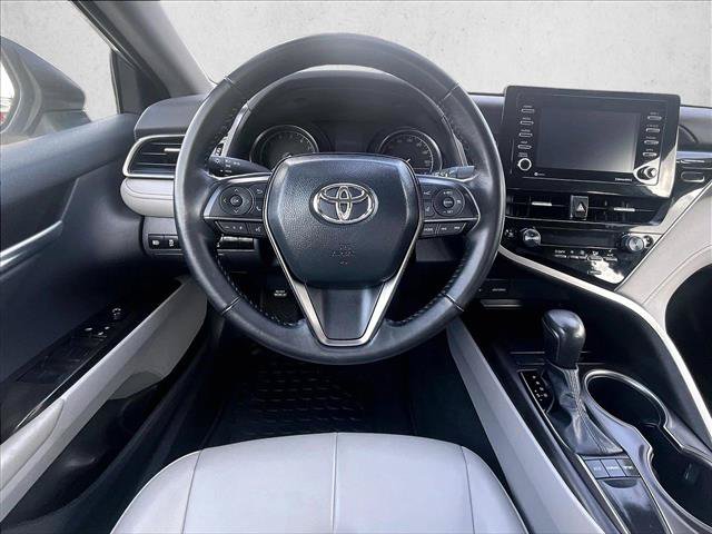 Used 2023 Toyota Camry SE FWD image 7