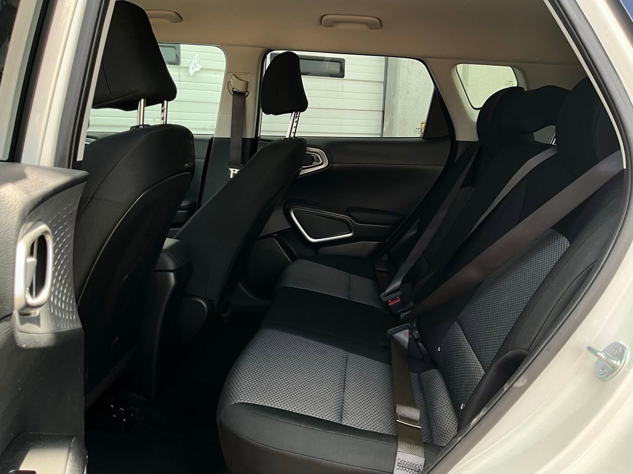 Used 2025 Kia Soul LX w/ LX Technology Package image 11