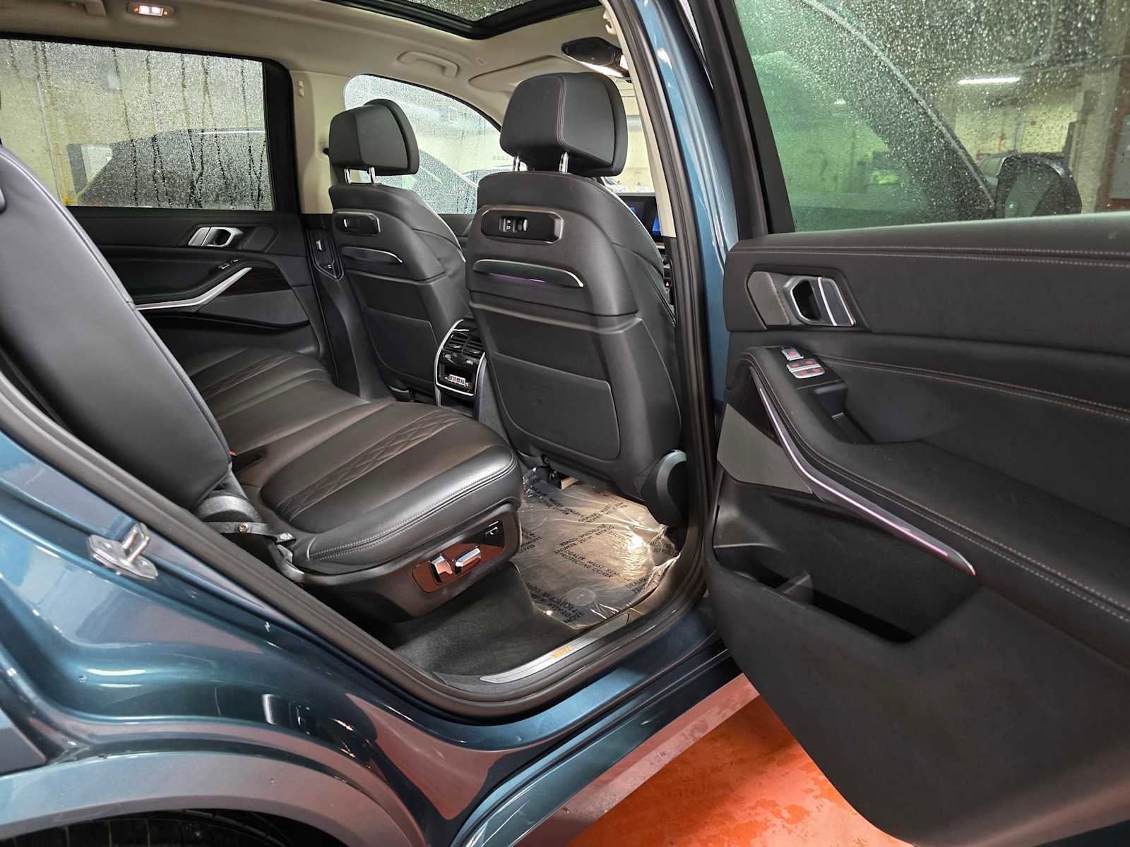 Used 2023 BMW X7 xDrive40i image 15