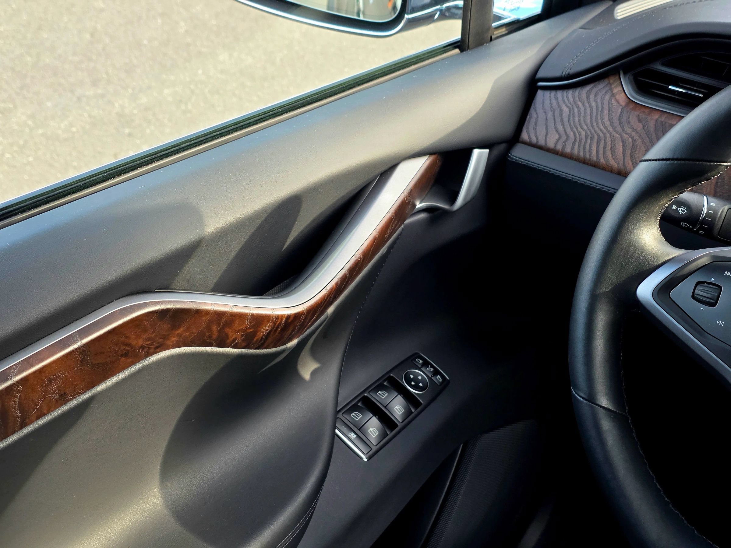 Used 2019 Tesla Model X 100D AWD/4WD image 33