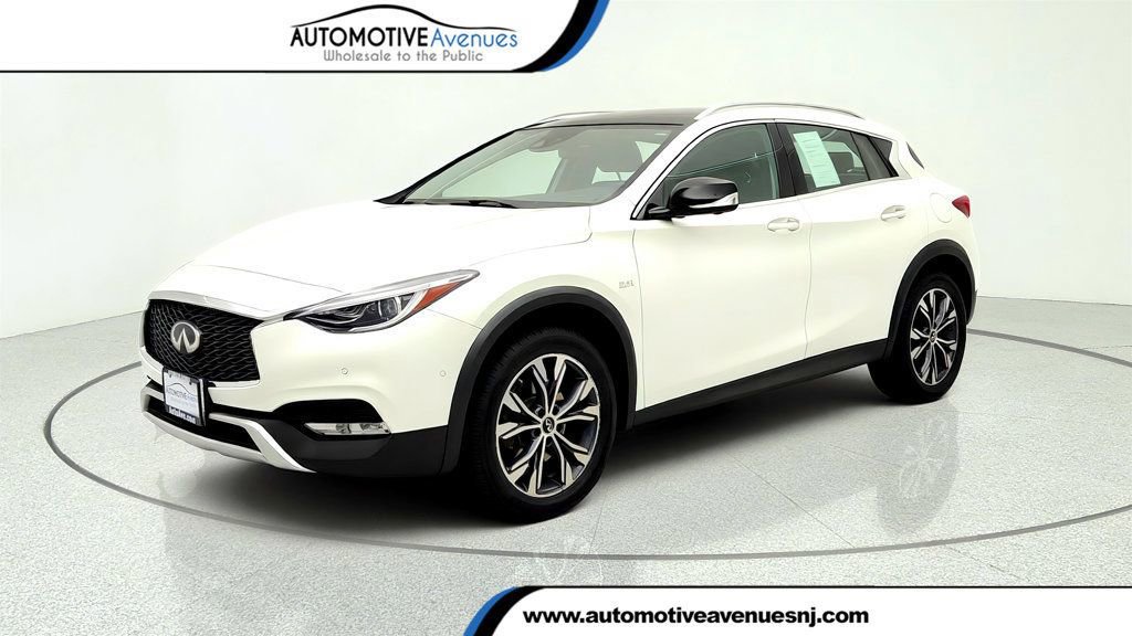 Used 2018 INFINITI QX30 Premium w/ Technology Package
