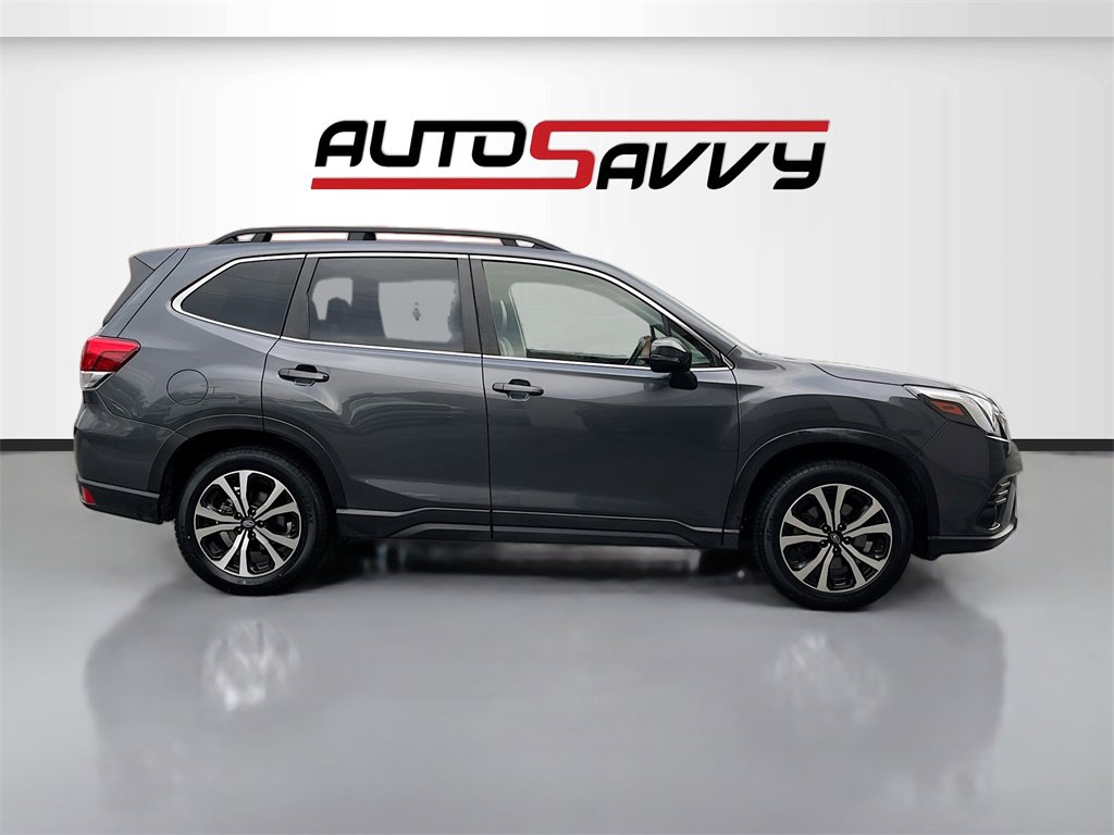 Used 2022 Subaru Forester Limited image 8