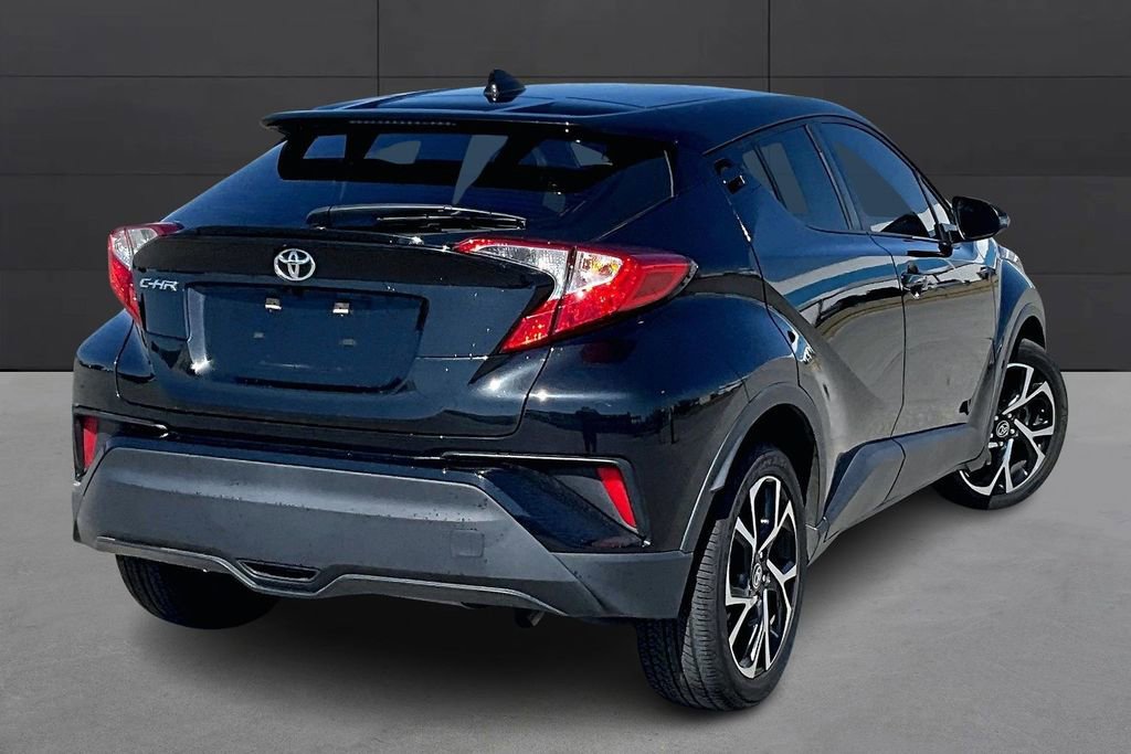 Used 2021 Toyota C-HR XLE image 2
