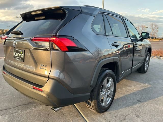 Used 2025 Toyota RAV4 XLE image 8