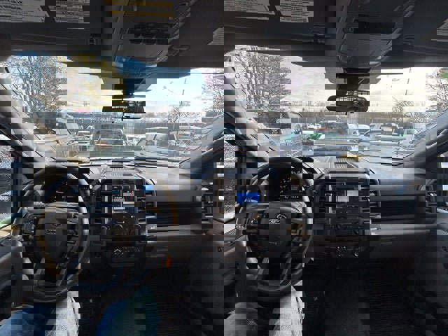 Used 2022 Ford F550 4x4 Regular Cab Super Duty image 22