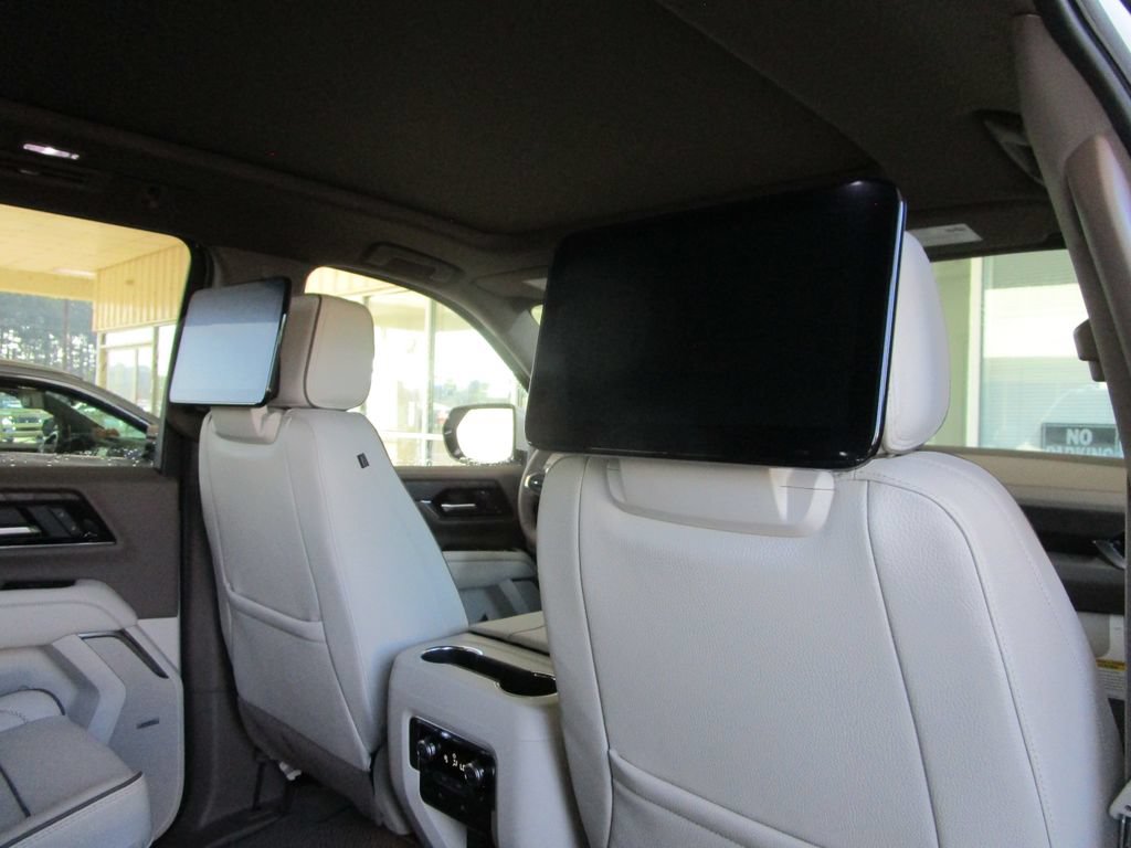 New 2026 GMC Yukon XL Denali w/ Advanced Technology Package RWD image 18