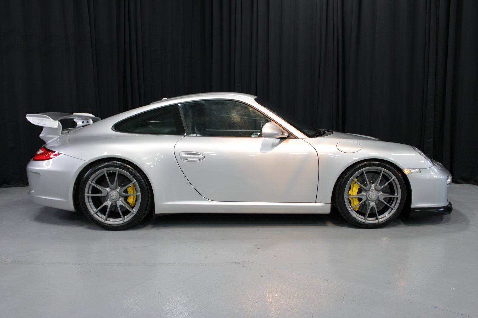 Used 2010 Porsche 911 GT3 image 8