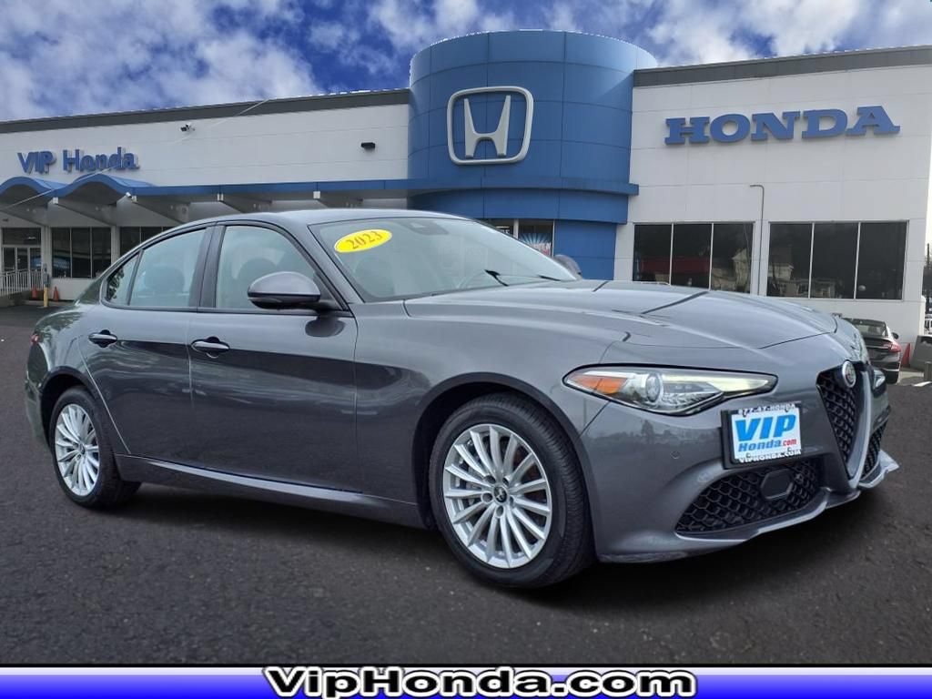 Used 2023 Alfa Romeo Giulia Sprint