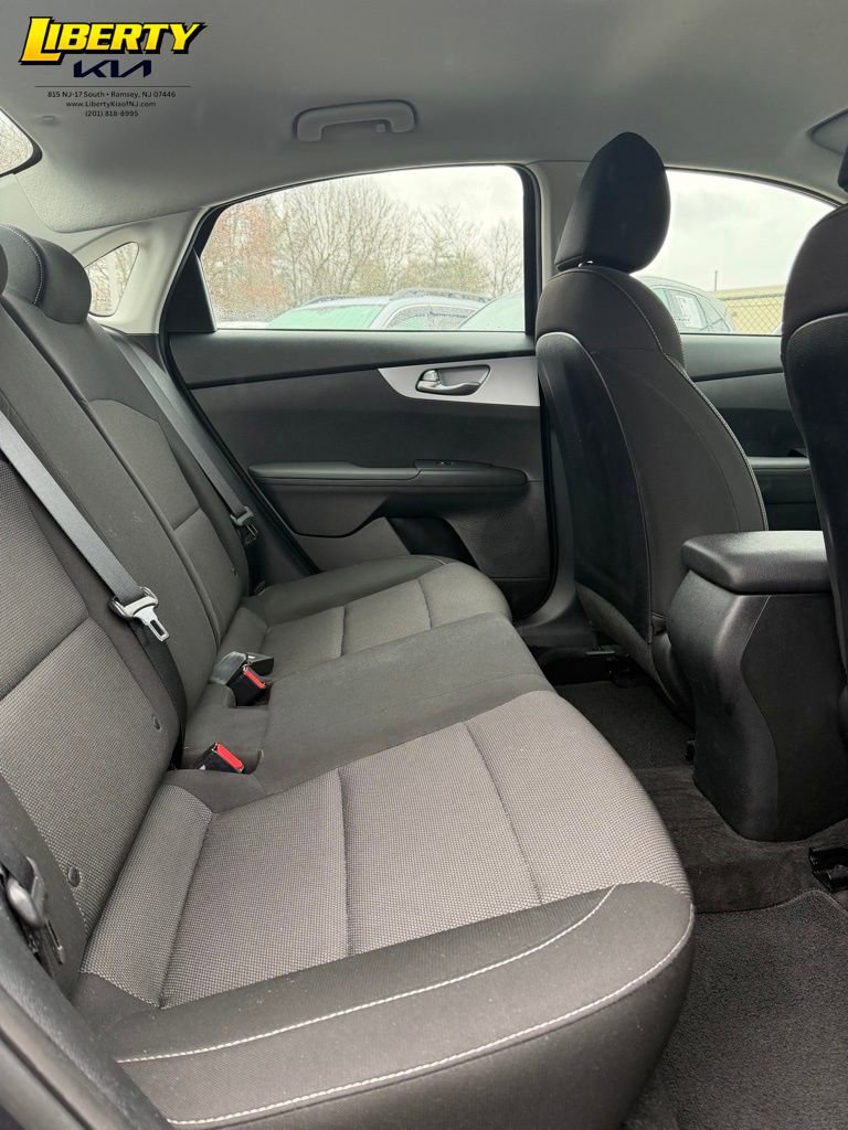 Used 2023 Kia Forte LXS image 10