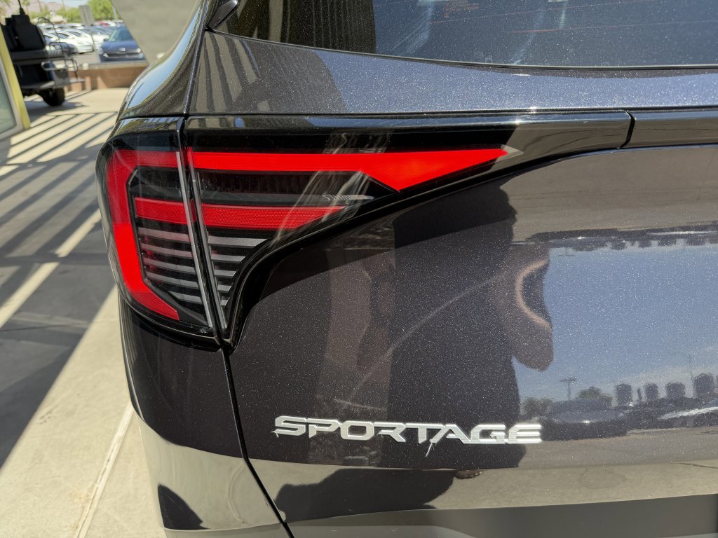 Used 2026 Kia Sportage EX w/ EX Panorama Roof Package FWD image 14