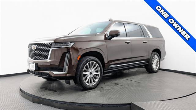 Used 2023 Cadillac Escalade ESV Premium Luxury w/ Performance Package AWD/4WD image 2