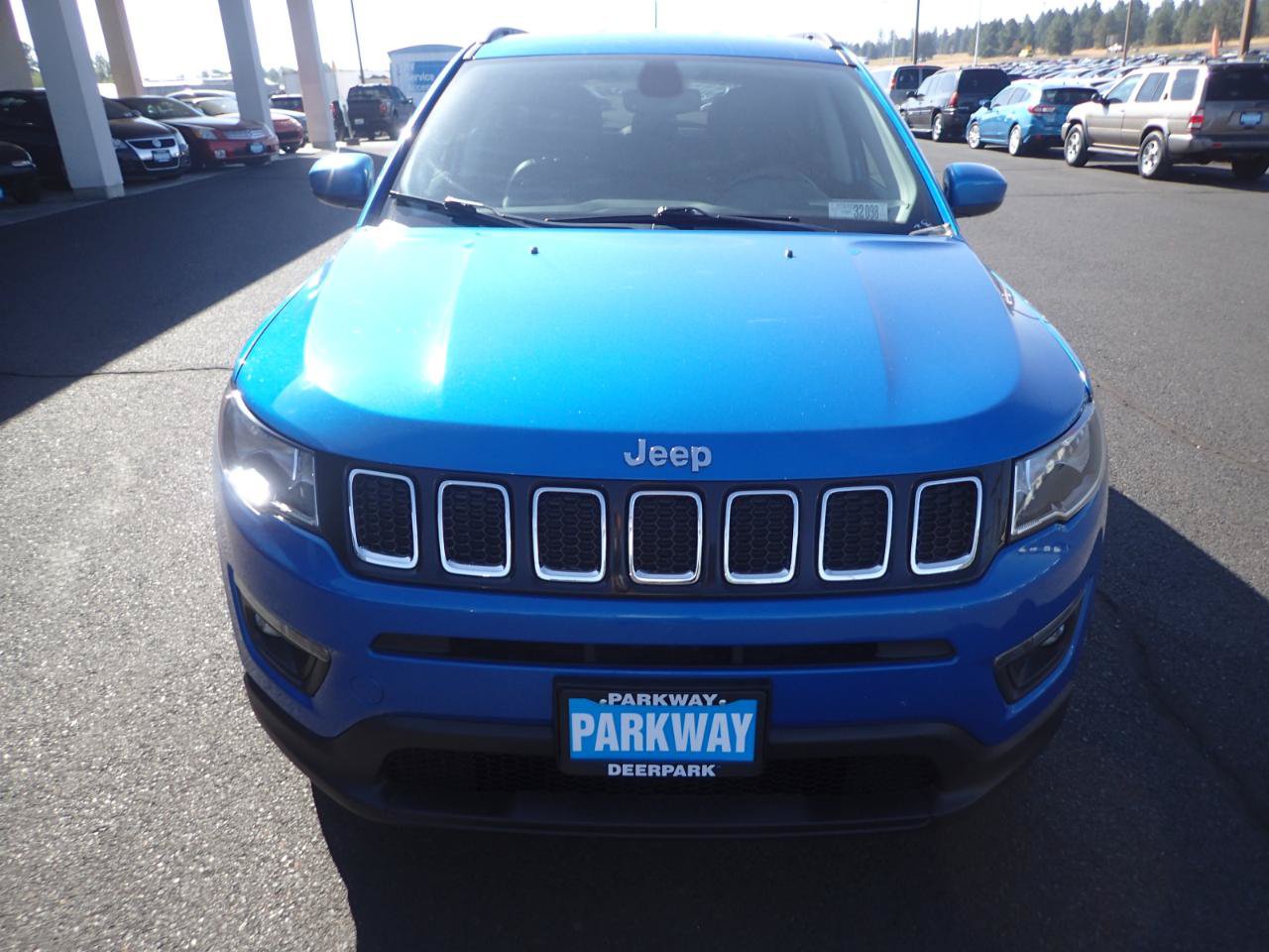 Used 2019 Jeep Compass Latitude w/ Popular Equipment Group AWD/4WD image 8