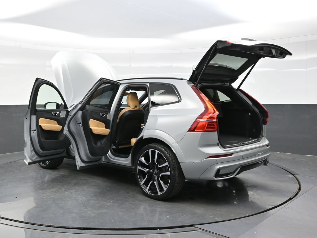 Used 2024 Volvo XC60 B5 Ultimate w/ Protection Package Premier AWD/4WD image 48