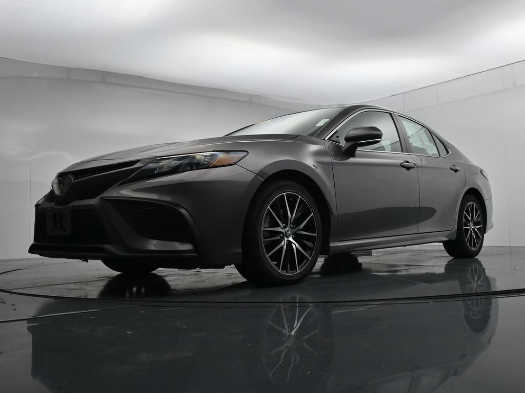 Used 2023 Toyota Camry SE FWD image 34