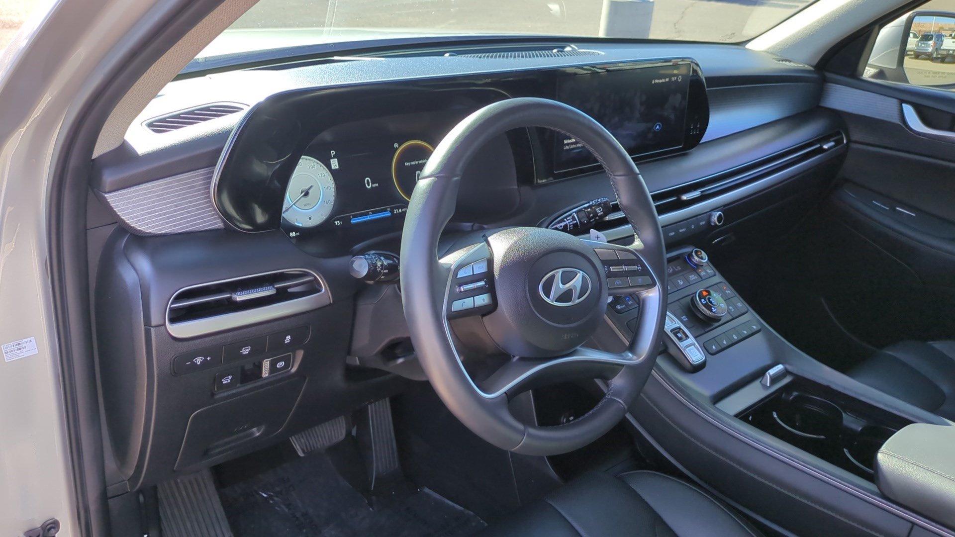 Used 2025 Hyundai Palisade Limited AWD/4WD image 13