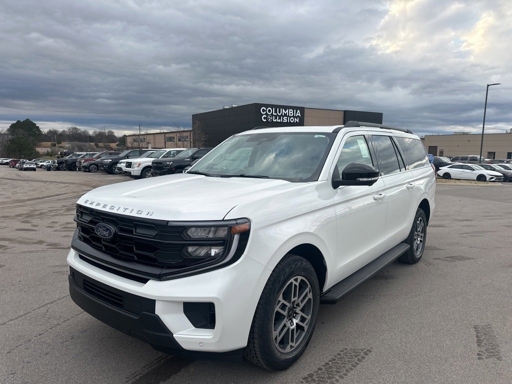 New 2026 Ford Expedition Max Active image 3