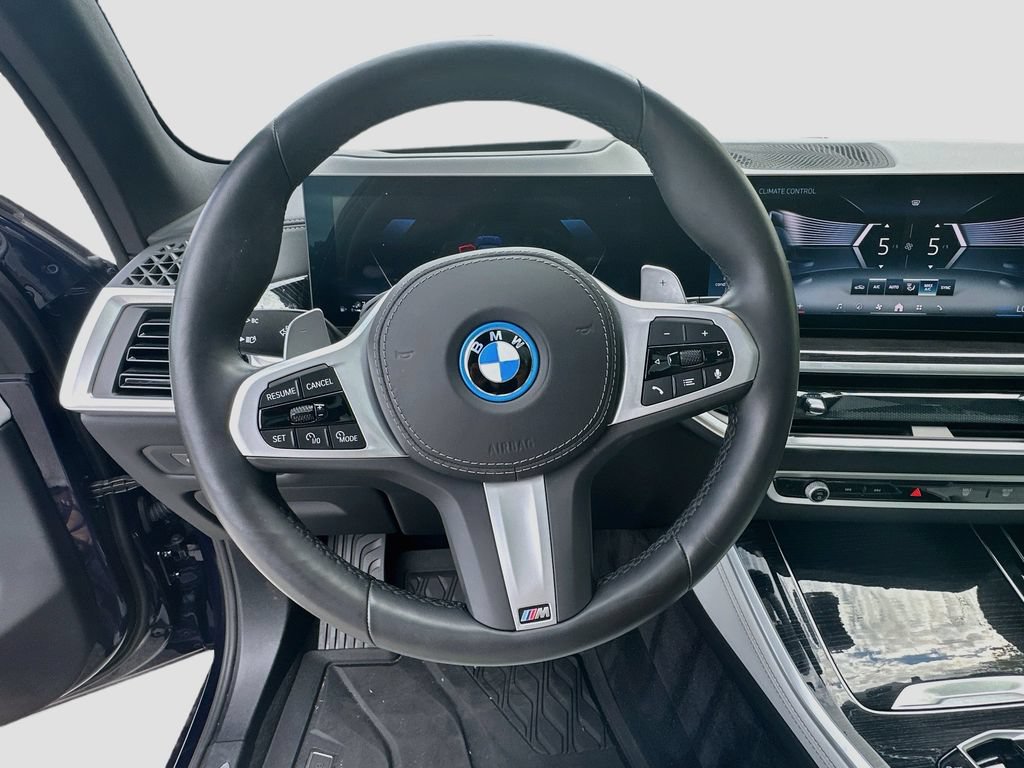 Used 2026 BMW X5 xDrive50e w/ M Sport Package AWD/4WD image 11