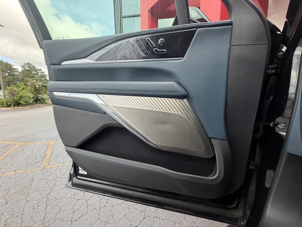 Used 2025 Cadillac Escalade IQ Luxury 2 w/ LPO, Premium Carpet Package AWD/4WD image 12