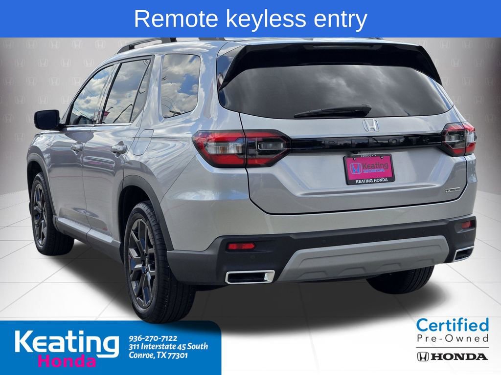 Certified 2025 Honda Pilot Touring image 8