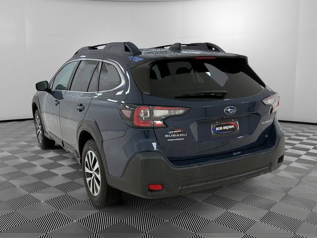 Used 2023 Subaru Outback Premium image 5