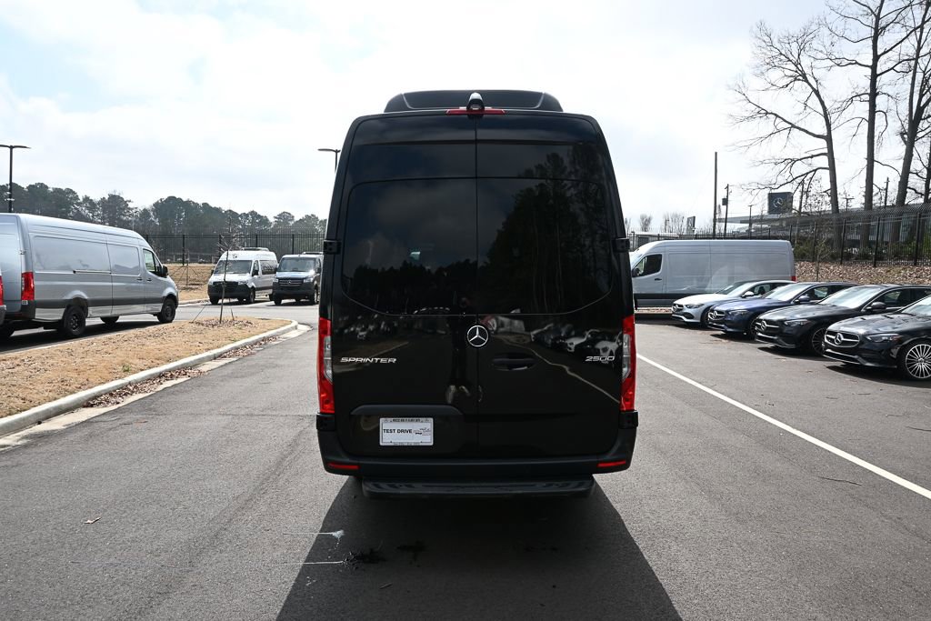 Used 2023 Mercedes-Benz Sprinter 2500 image 26