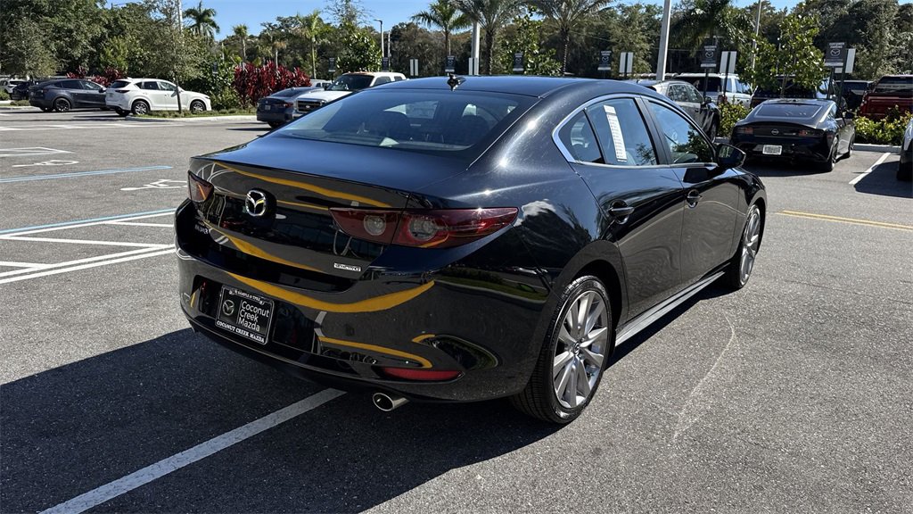 Used 2020 MAZDA MAZDA3 Sedan w/ Preferred Package image 4
