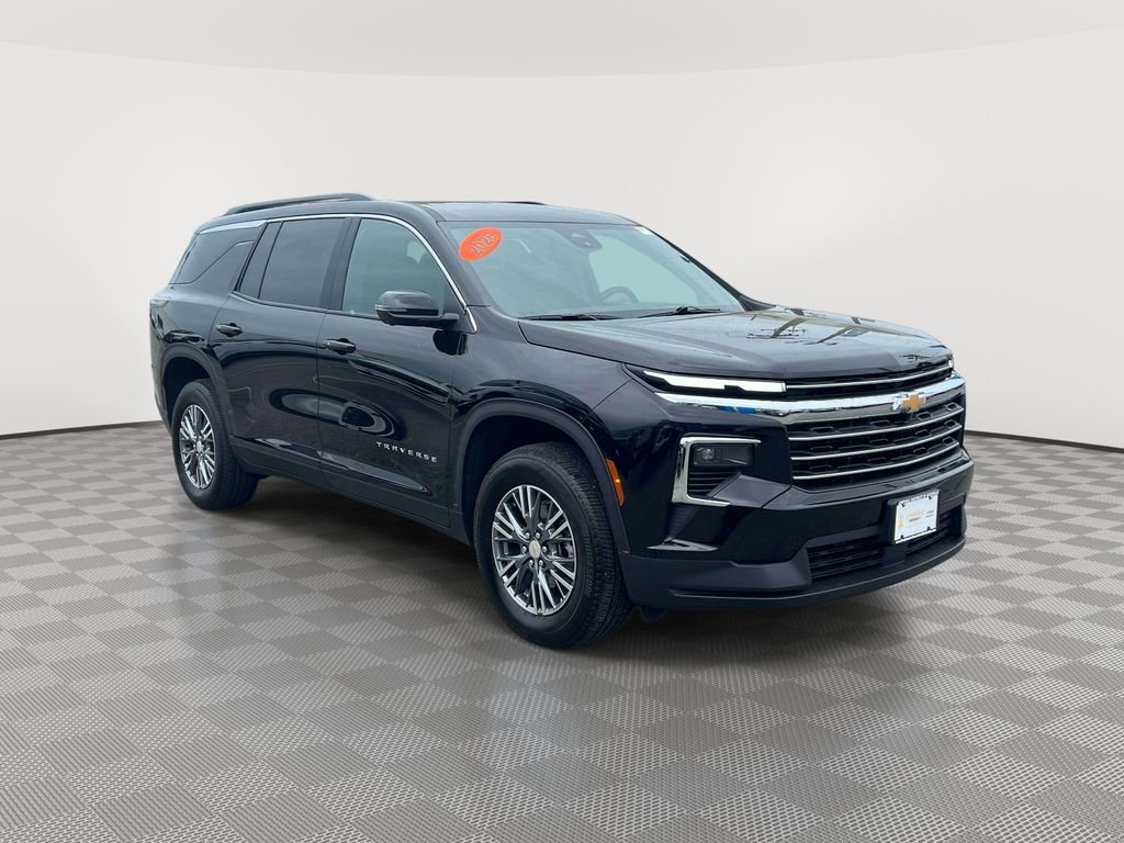 Used 2026 Chevrolet Traverse LT w/ Driver Confidence Package