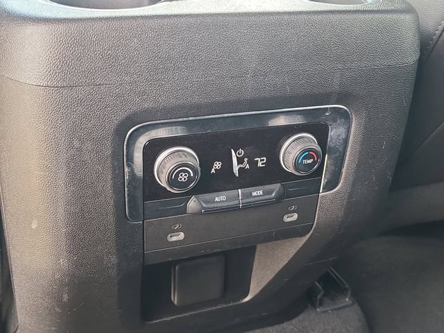 Used 2024 Chevrolet Suburban LT AWD/4WD image 10
