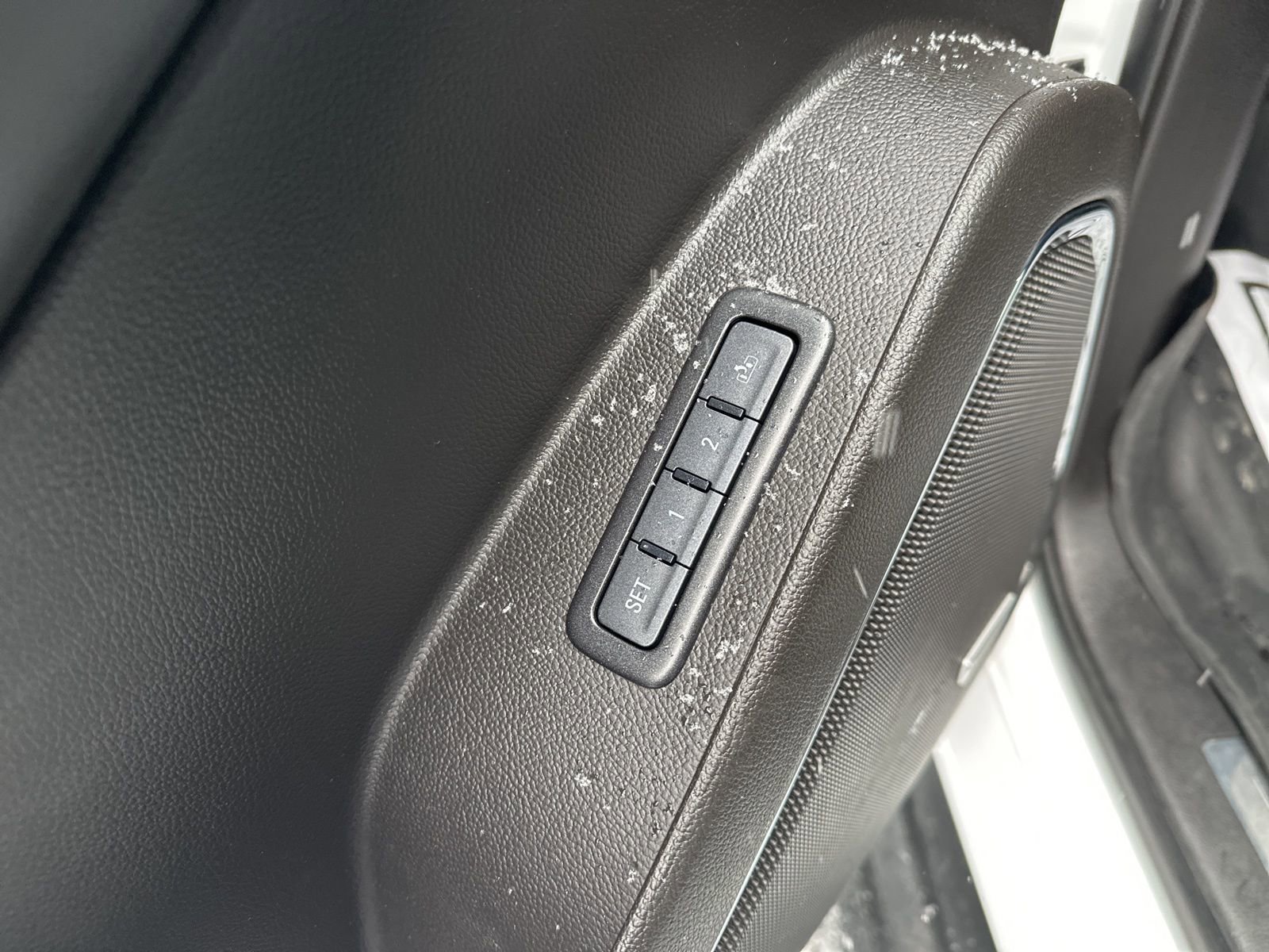 Used 2017 GMC Yukon SLT w/ Open Road Package image 18