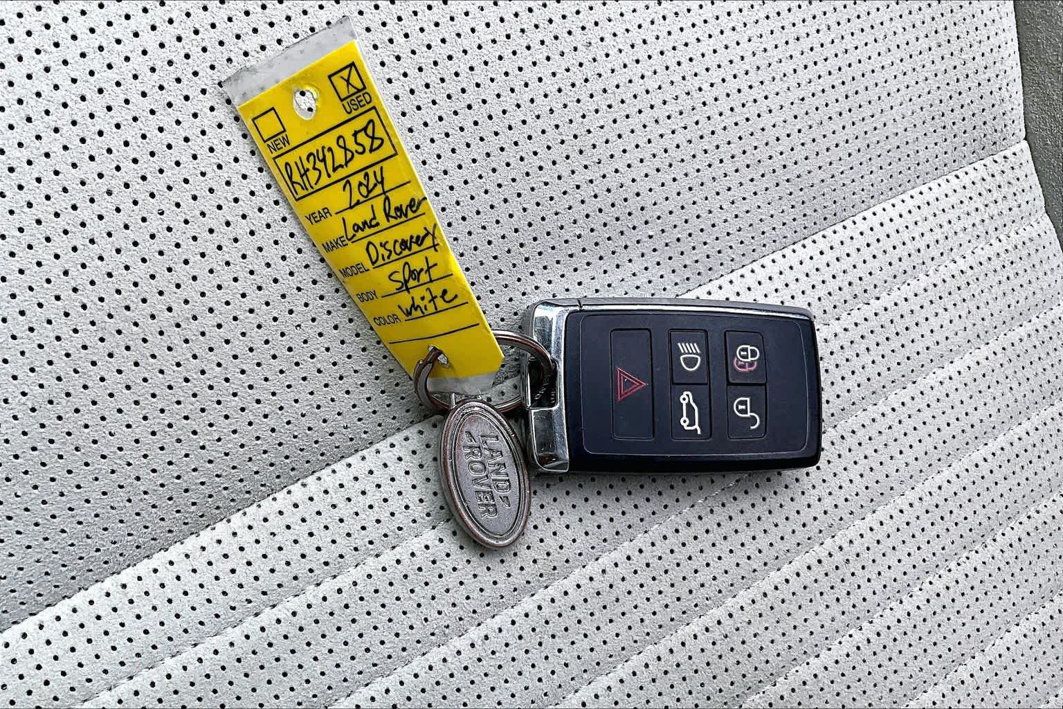 Used 2024 Land Rover Discovery Sport S AWD/4WD image 15