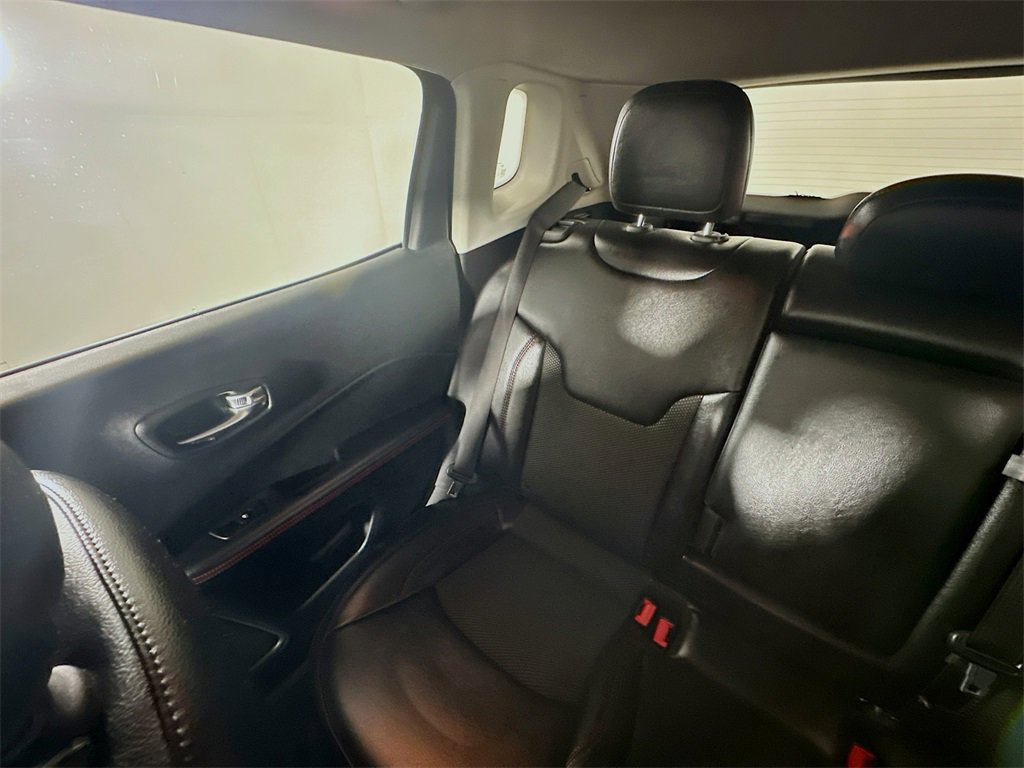 Used 2020 Jeep Compass Trailhawk image 12