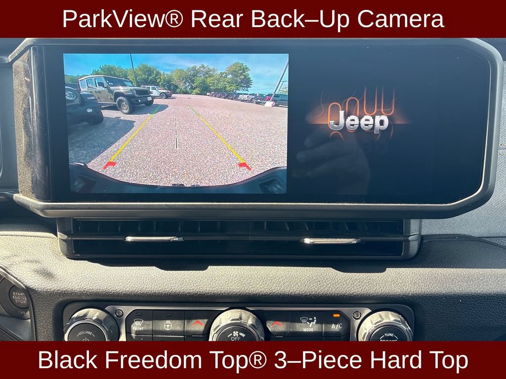 Used 2025 Jeep Gladiator Sport AWD/4WD image 7