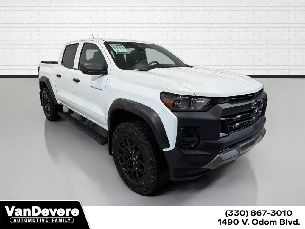 Used 2024 Chevrolet Colorado Trail Boss w/ Advanced Trailering Package