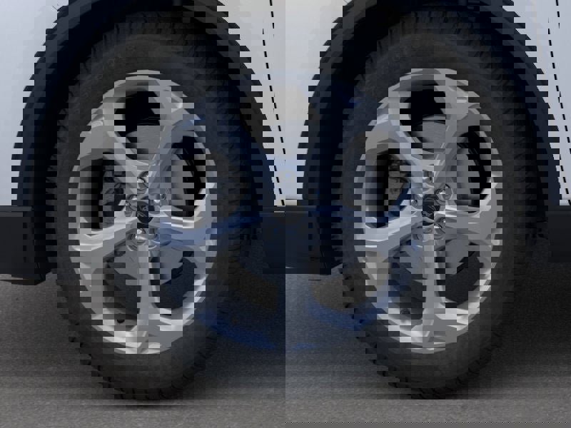 New 2025 Ford Escape ST-Line w/ Cold Weather Package image 19